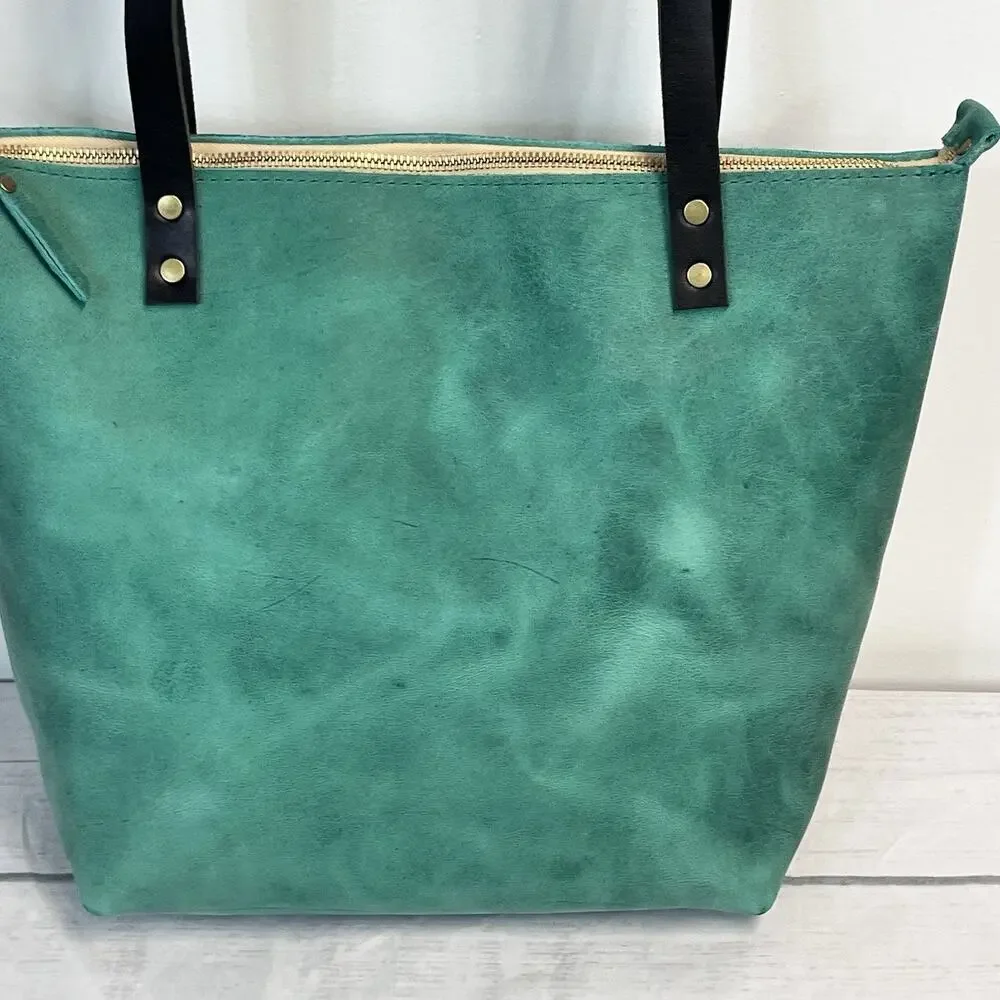 Portland Leather Goods Green Black Leather Handbag Tote Zip Close Pockets 12x15